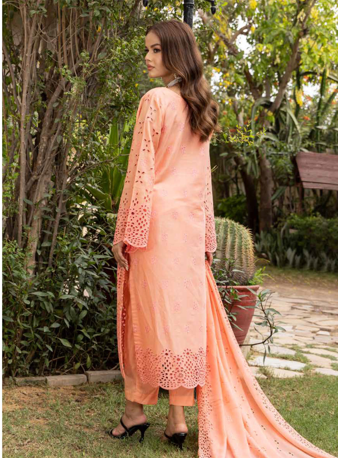Eid Mubarak By Schick Luxury Embroidered Lawn 4 Piece Unstitched Suit SDH24EM LEL-09 Eid Mubarak By Schick Luxury Embroidered Lawn 4 Piece Unstitched Suit SDH24EM LEL-09