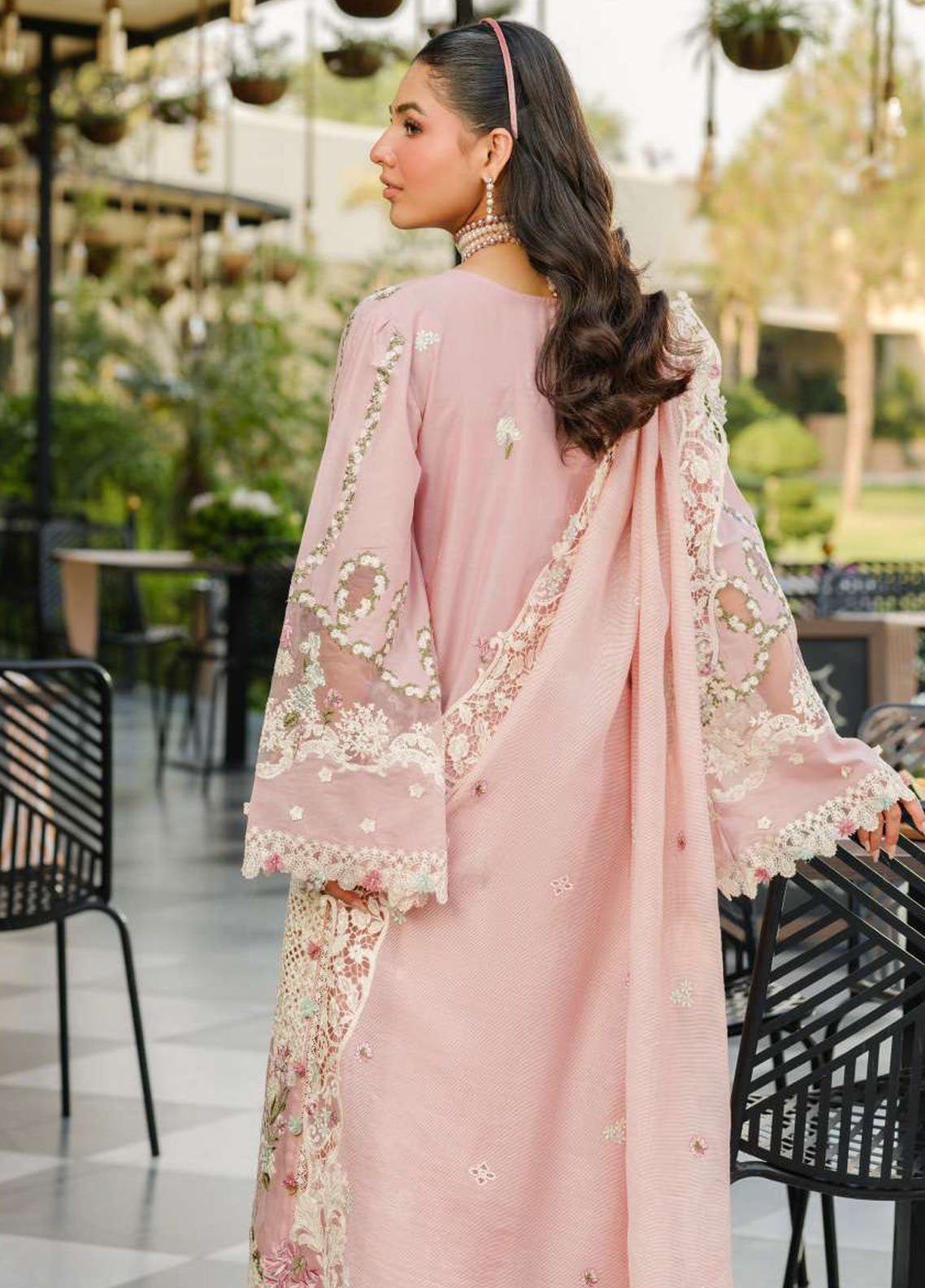 Elaf Embroidered Lawn 3 Piece Unstitched Suit EF25LV2 D-ELH-3B OH MY ROSE Elaf Embroidered Lawn 3 Piece Unstitched Suit EF25LV2 D-ELH-3B OH MY ROSE