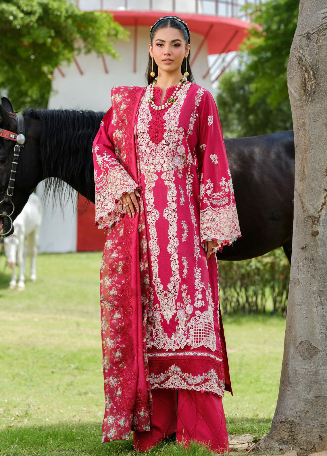 Elaf Embroidered Lawn 3 Piece Unstitched Suit EF25LV2 D-ELH-6B JULIET Elaf Embroidered Lawn 3 Piece Unstitched Suit EF25LV2 D-ELH-6B JULIET