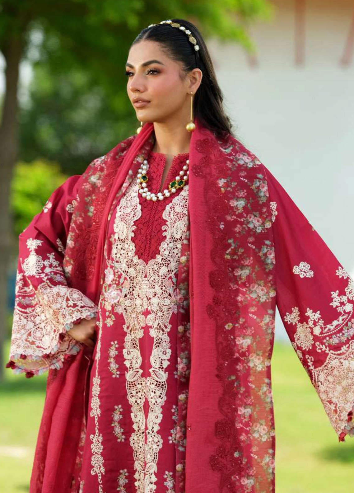 Elaf Embroidered Lawn 3 Piece Unstitched Suit EF25LV2 D-ELH-6B JULIET Elaf Embroidered Lawn 3 Piece Unstitched Suit EF25LV2 D-ELH-6B JULIET