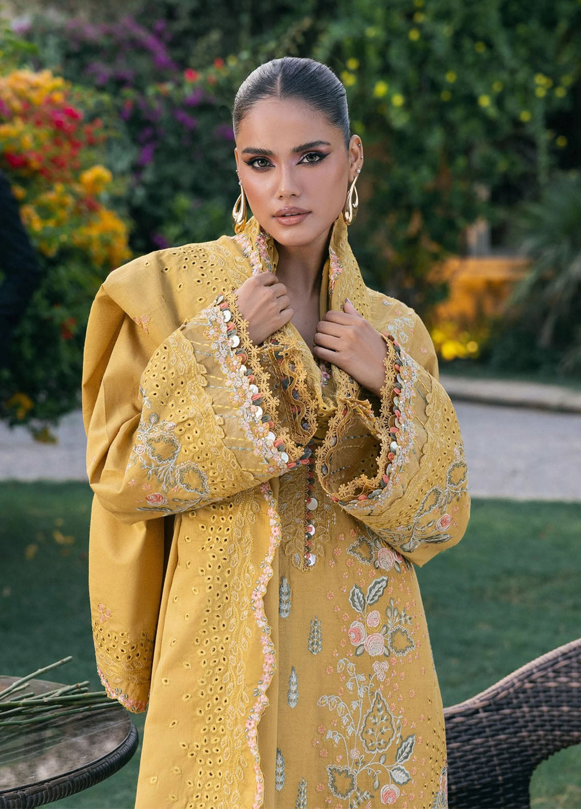 Elaf Luxury Embroidered Karandi 3 Piece Unstitched Suit EF25LW D-EWK-1B FLORIGOLD Elaf Luxury Embroidered Karandi 3 Piece Unstitched Suit EF25LW D-EWK-1B FLORIGOLD