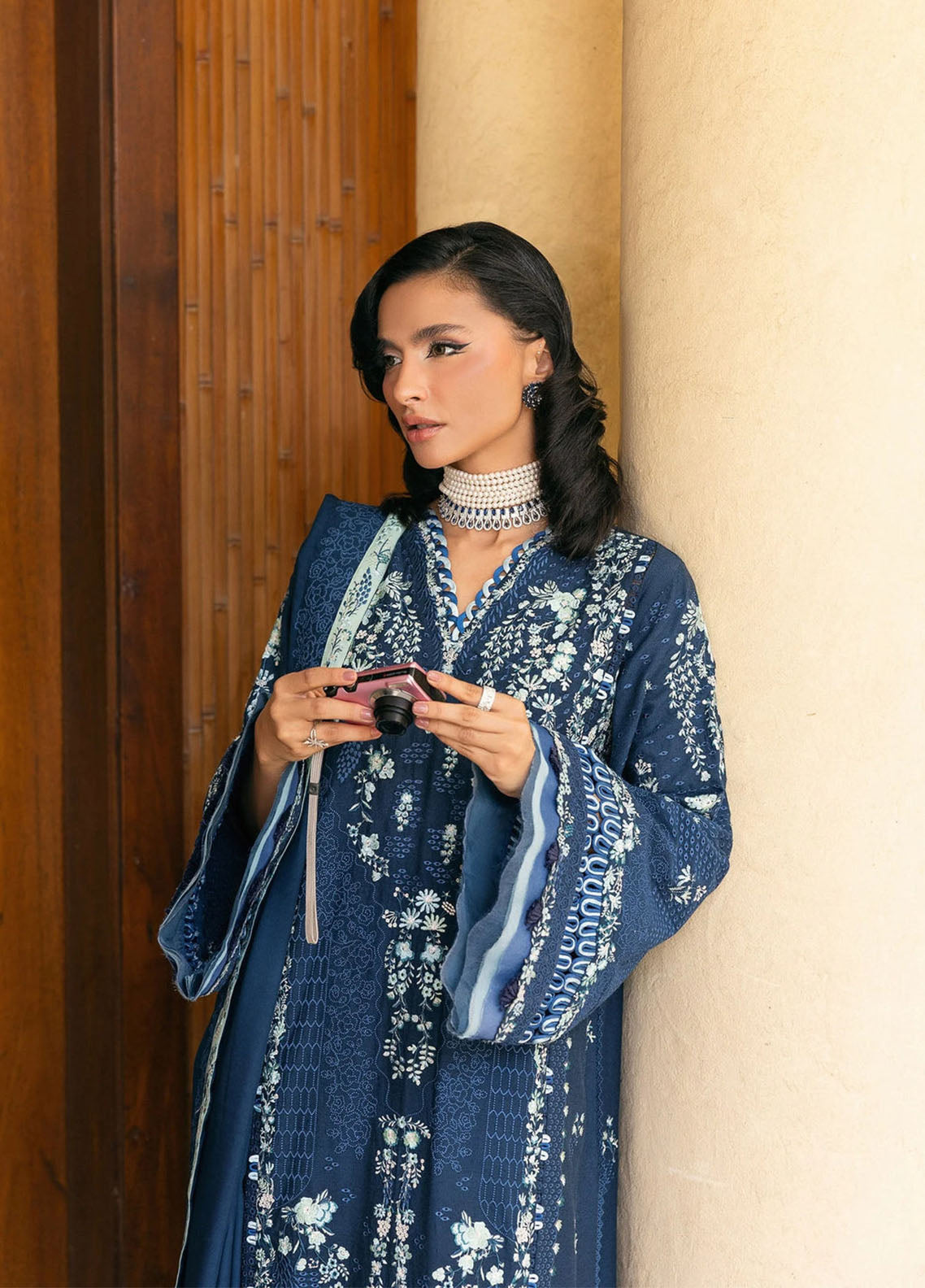Elaf Luxury Embroidered Karandi 3 Piece Unstitched Suit EF25LW D-EWK-3B AQUELUNE Elaf Luxury Embroidered Karandi 3 Piece Unstitched Suit EF25LW D-EWK-3B AQUELUNE