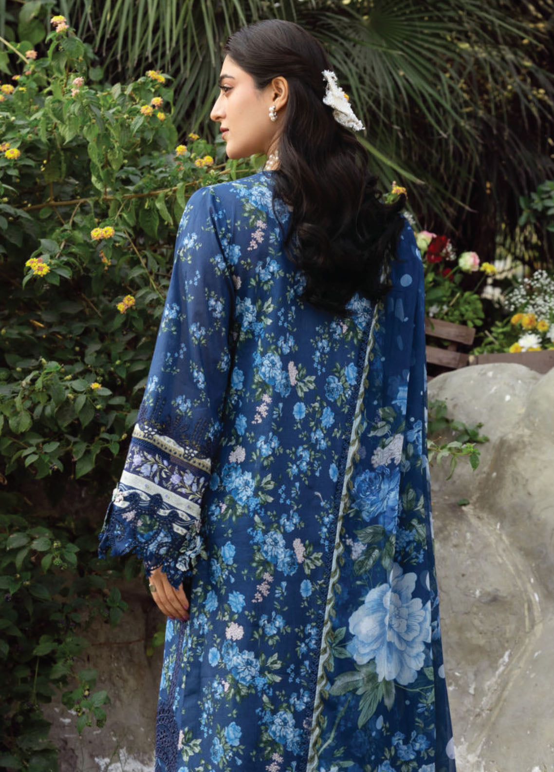 Elaf Premium Chikankari Lawn 3 Piece Unstitched Suit EF26CP D-ERC-3B NEEL Elaf Premium Chikankari Lawn 3 Piece Unstitched Suit EF26CP D-ERC-3B NEEL