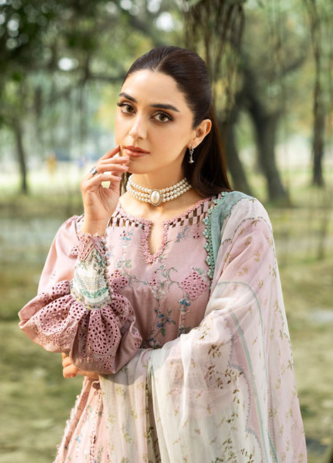 Elaf Premium Chikankari Lawn 3 Piece Unstitched Suit EF26CP D-ERC-8A SAHAA Elaf Premium Chikankari Lawn 3 Piece Unstitched Suit EF26CP D-ERC-8A SAHAA