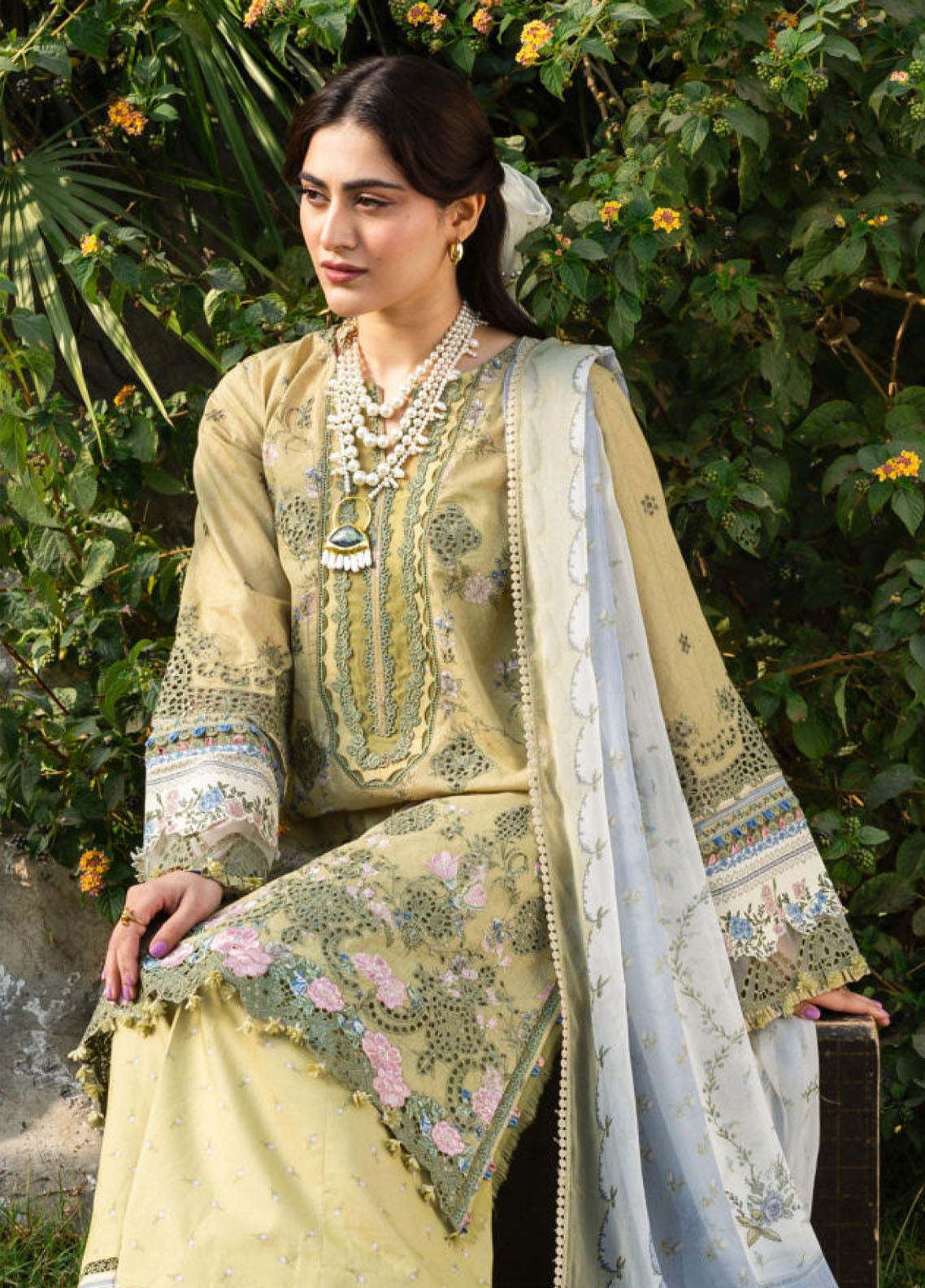 Elaf Premium Chikankari Lawn 3 Piece Unstitched Suit EF26CP D-ERC-8B MENAH Elaf Premium Chikankari Lawn 3 Piece Unstitched Suit EF26CP D-ERC-8B MENAH