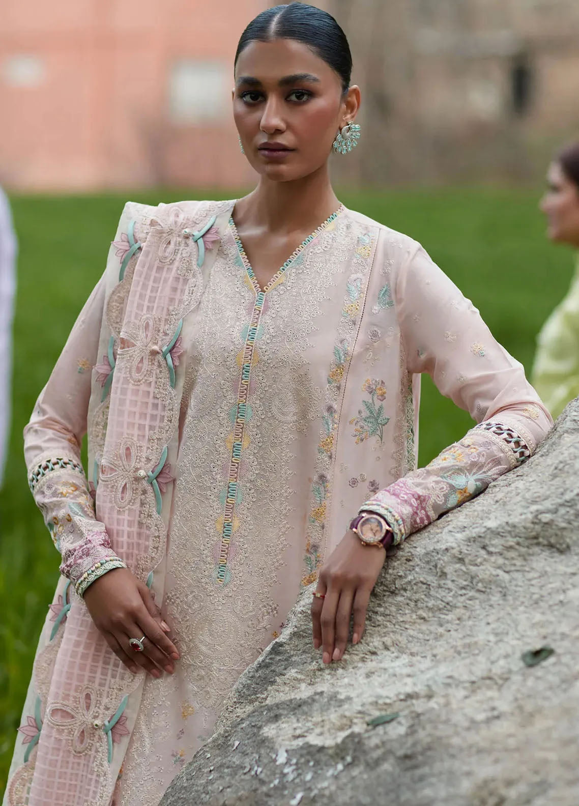 Elan Luxury Embroidered Lawn 3 Piece Unstitched Suit EL24LEL D-5B NEZIHA Elan Luxury Embroidered Lawn 3 Piece Unstitched Suit EL24LEL D-5B NEZIHA