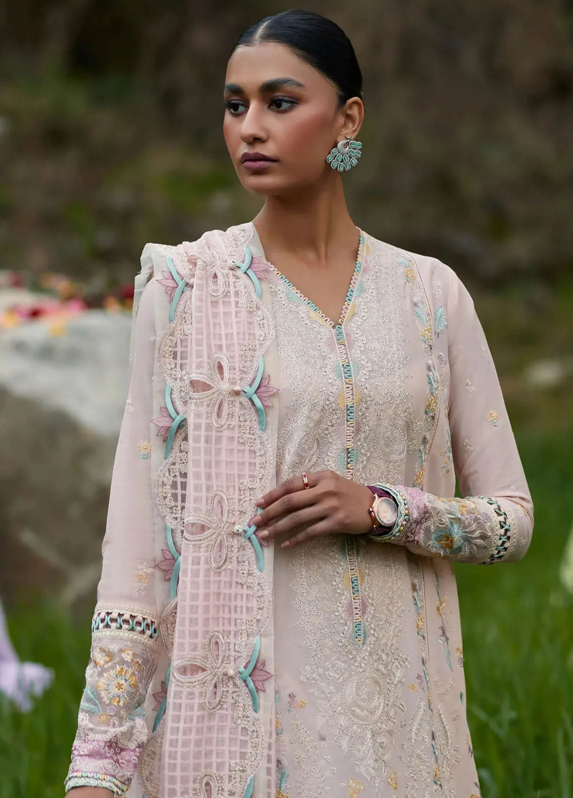 Elan Luxury Embroidered Lawn 3 Piece Unstitched Suit EL24LEL D-5B NEZIHA Elan Luxury Embroidered Lawn 3 Piece Unstitched Suit EL24LEL D-5B NEZIHA