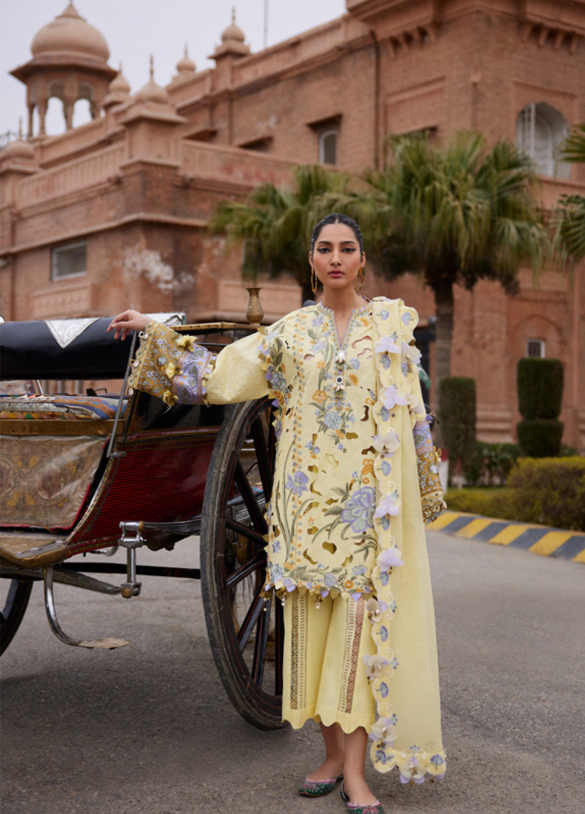 Elan Luxury Embroidered Lawn 3 Piece Unstitched Suit EL25LL AMARA EL25-09 A Elan Luxury Embroidered Lawn 3 Piece Unstitched Suit EL25LL AMARA EL25-09 A