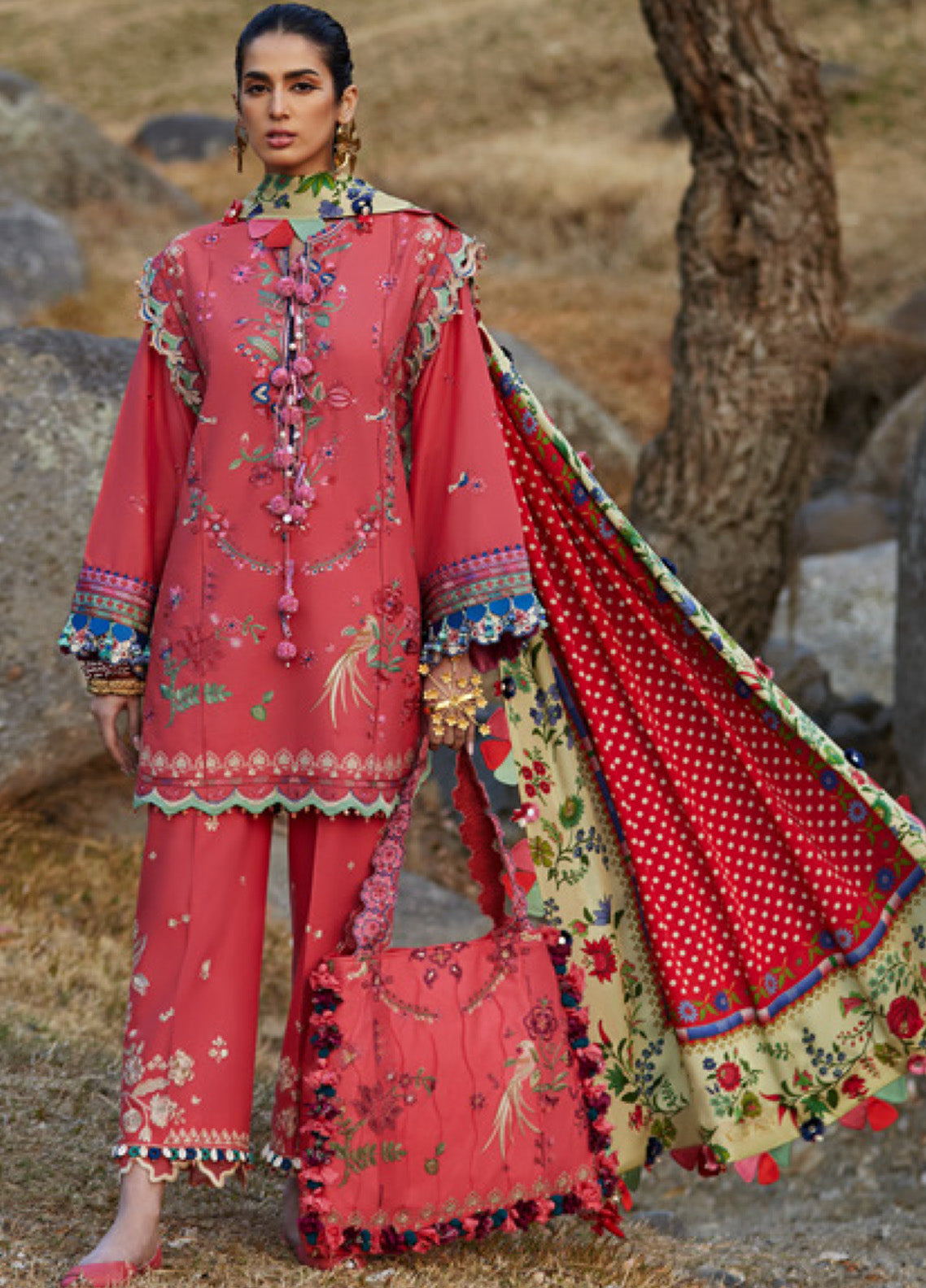 Elan Luxury Embroidered Lawn 3 Piece Unstitched Suit EL25LL AURIELLE EL25-06 B Elan Luxury Embroidered Lawn 3 Piece Unstitched Suit EL25LL AURIELLE EL25-06 B