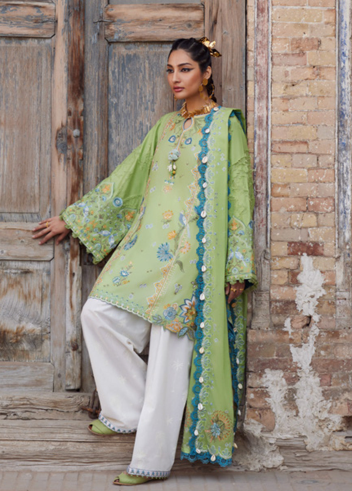 Elan Luxury Embroidered Lawn 3 Piece Unstitched Suit EL25LL ISLA BLEU EL25-11 B Elan Luxury Embroidered Lawn 3 Piece Unstitched Suit EL25LL ISLA BLEU EL25-11 B