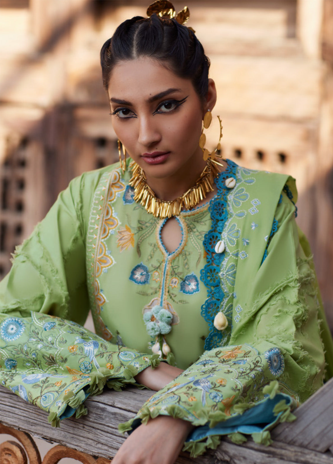 Elan Luxury Embroidered Lawn 3 Piece Unstitched Suit EL25LL ISLA BLEU EL25-11 B Elan Luxury Embroidered Lawn 3 Piece Unstitched Suit EL25LL ISLA BLEU EL25-11 B