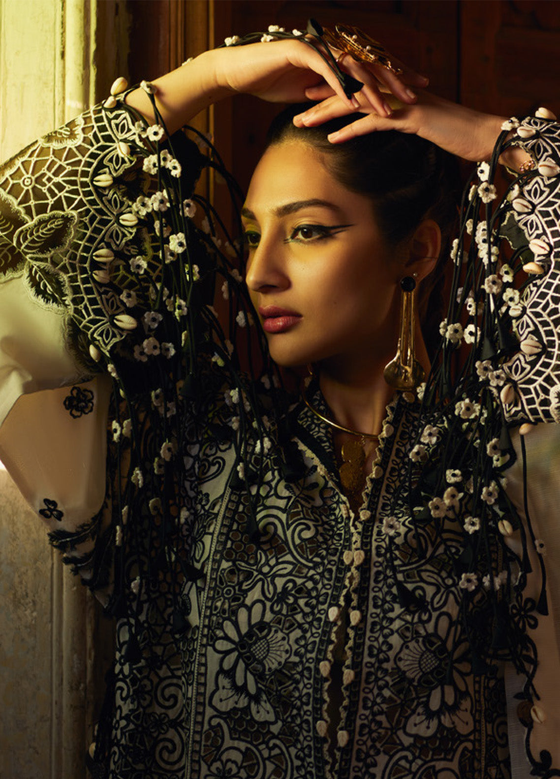 Elan Luxury Embroidered Lawn 3 Piece Unstitched Suit EL25LL ISLA EL25-02 B Elan Luxury Embroidered Lawn 3 Piece Unstitched Suit EL25LL ISLA EL25-02 B