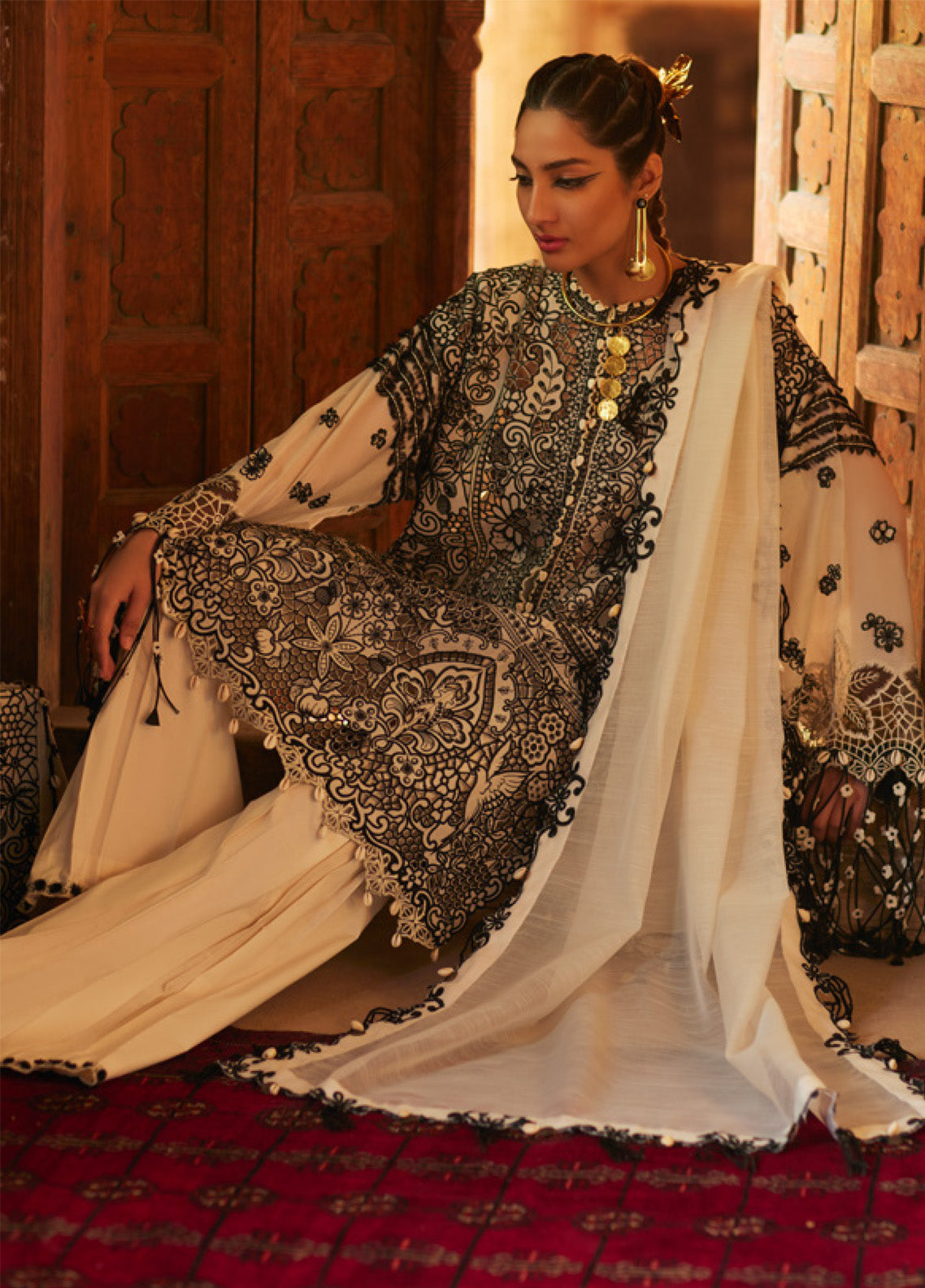 Elan Luxury Embroidered Lawn 3 Piece Unstitched Suit EL25LL ISLA EL25-02 B Elan Luxury Embroidered Lawn 3 Piece Unstitched Suit EL25LL ISLA EL25-02 B