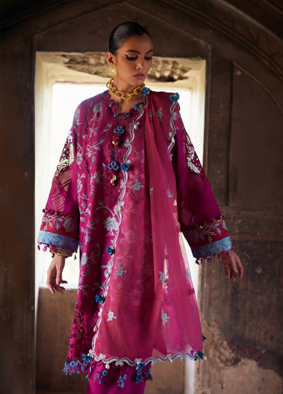 Elan Luxury Embroidered Lawn 3 Piece Unstitched Suit EL25LL OPHELIA EL25-10 B Elan Luxury Embroidered Lawn 3 Piece Unstitched Suit EL25LL OPHELIA EL25-10 B