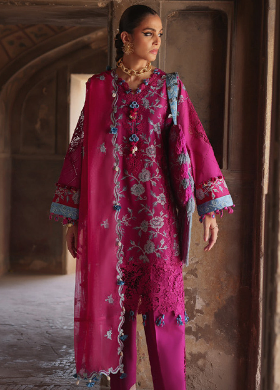 Elan Luxury Embroidered Lawn 3 Piece Unstitched Suit EL25LL OPHELIA EL25-10 B Elan Luxury Embroidered Lawn 3 Piece Unstitched Suit EL25LL OPHELIA EL25-10 B