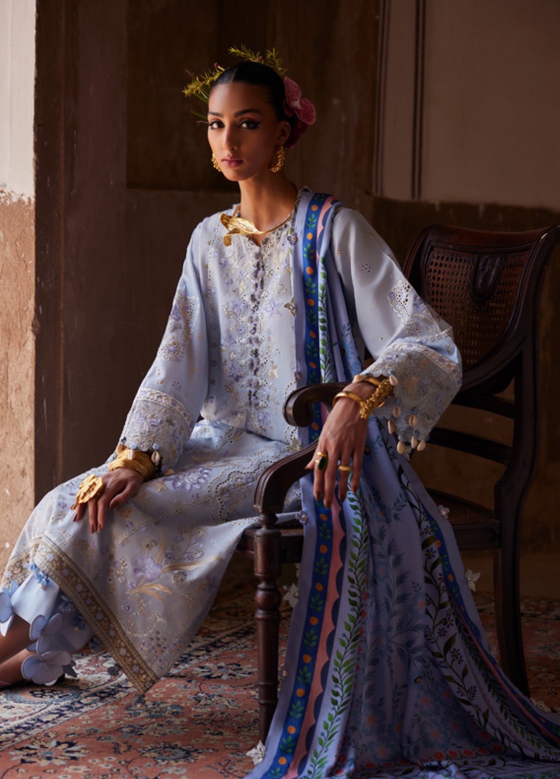 Elan Luxury Embroidered Lawn 3 Piece Unstitched Suit EL25LL SERENE EL25-01 B Elan Luxury Embroidered Lawn 3 Piece Unstitched Suit EL25LL SERENE EL25-01 B