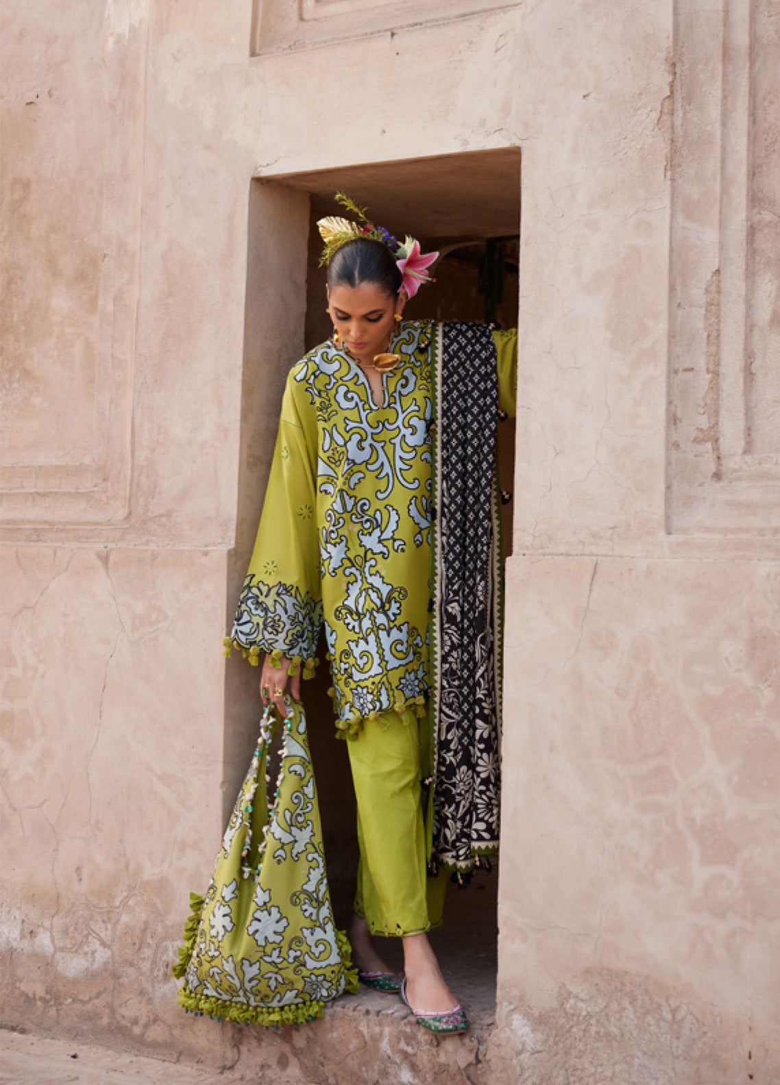 Elan Luxury Embroidered Lawn 3 Piece Unstitched Suit EL25LL SOLENE EL25-03 A Elan Luxury Embroidered Lawn 3 Piece Unstitched Suit EL25LL SOLENE EL25-03 A