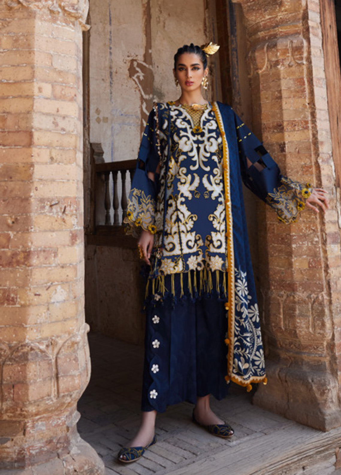 Elan Luxury Embroidered Lawn 3 Piece Unstitched Suit EL25LL SOLENE EL25-03 B Elan Luxury Embroidered Lawn 3 Piece Unstitched Suit EL25LL SOLENE EL25-03 B