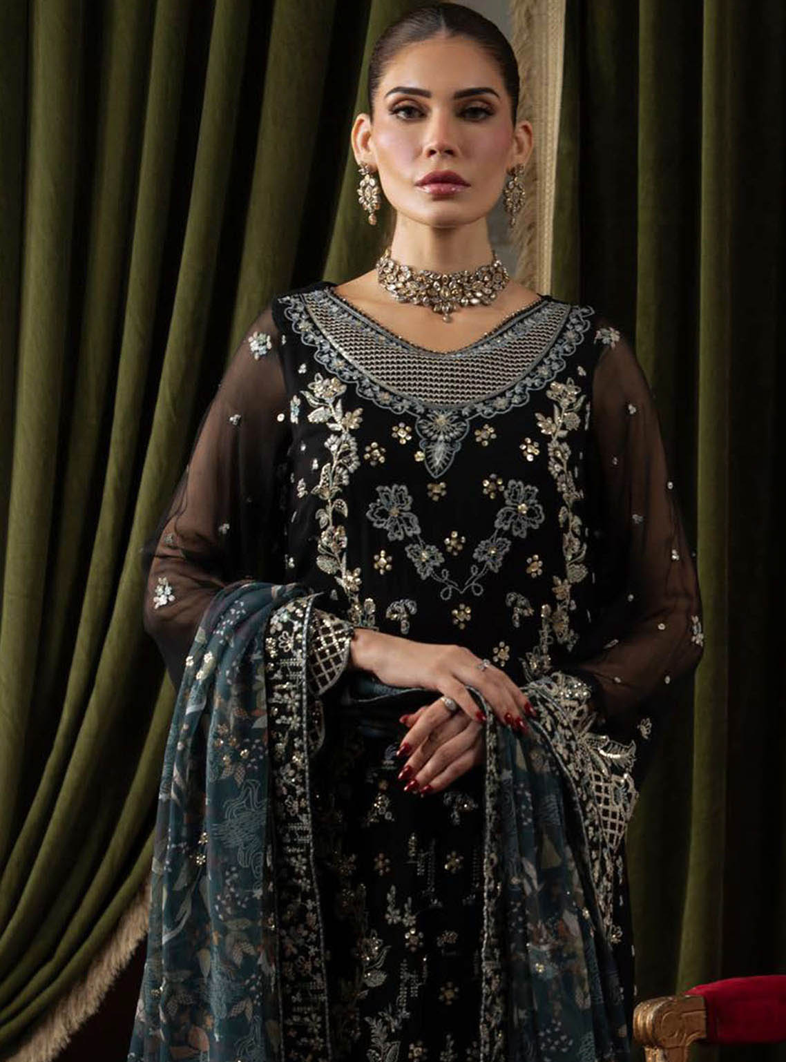 Elanora By Nureh Luxury Embroidered Chiffon 4 Piece Unstitched Suit NU25ELCV2 D-NEL-75 Elanora By Nureh Luxury Embroidered Chiffon 4 Piece Unstitched Suit NU25ELCV2 D-NEL-75