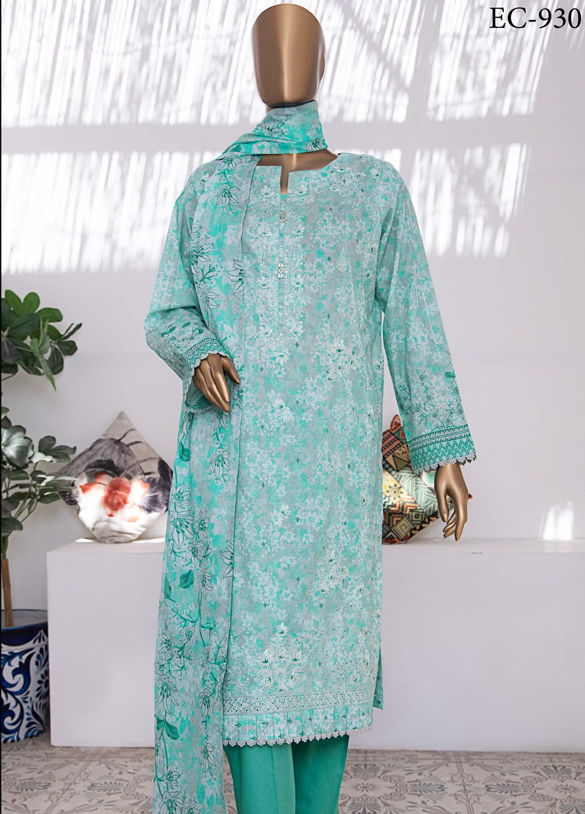 Elegant By HZ Textile Embroidered Lawn 3 Piece Unstitched Suit HZ25EE EC-930 Elegant By HZ Textile Embroidered Lawn 3 Piece Unstitched Suit HZ25EE EC-930
