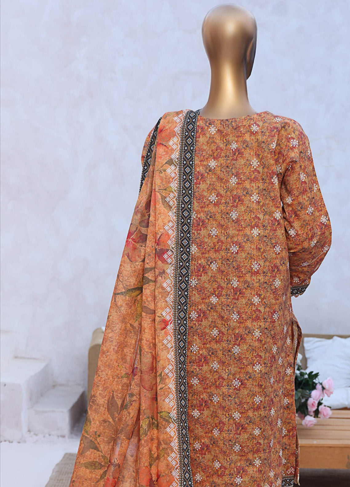 Elegant By HZ Textile Embroidered Lawn 3 Piece Unstitched Suit HZ25EE EC-931 Elegant By HZ Textile Embroidered Lawn 3 Piece Unstitched Suit HZ25EE EC-931