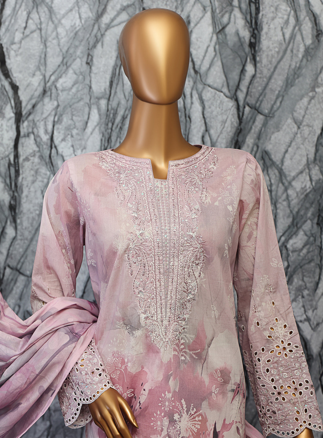 Elegant By HZ Textiles Embroidered Lawn 3 Piece Unstitched Suit HZ25EV2 EC-1043 Elegant By HZ Textiles Embroidered Lawn 3 Piece Unstitched Suit HZ25EV2 EC-1043