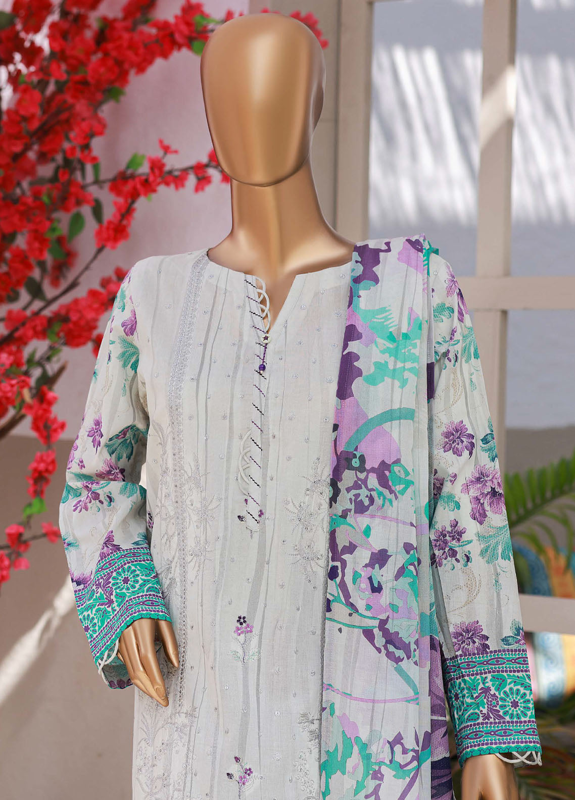 Elegant By HZ Textiles Embroidered Lawn 3 Piece Unstitched Suit HZ26EE D-CE-1019 Elegant By HZ Textiles Embroidered Lawn 3 Piece Unstitched Suit HZ26EE D-CE-1019