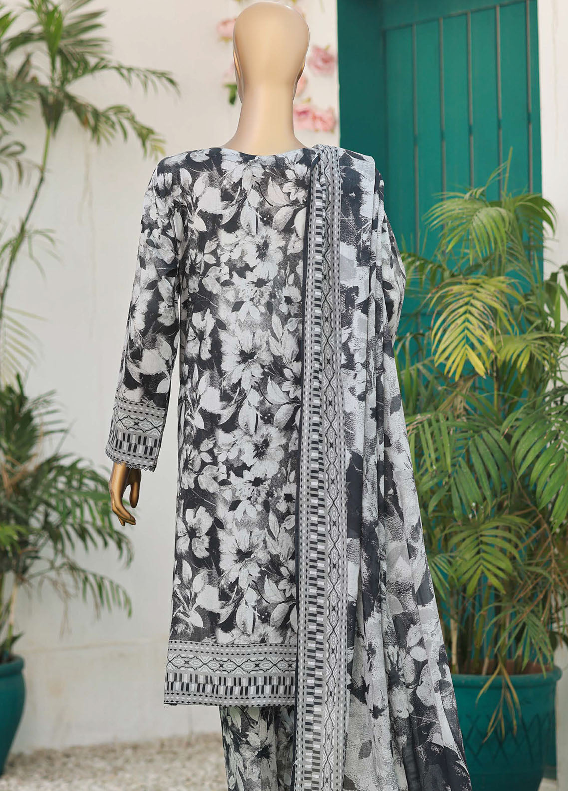 Elegant By HZ Textiles Embroidered Lawn 3 Piece Unstitched Suit HZ26EE D-CE-1020 Elegant By HZ Textiles Embroidered Lawn 3 Piece Unstitched Suit HZ26EE D-CE-1020