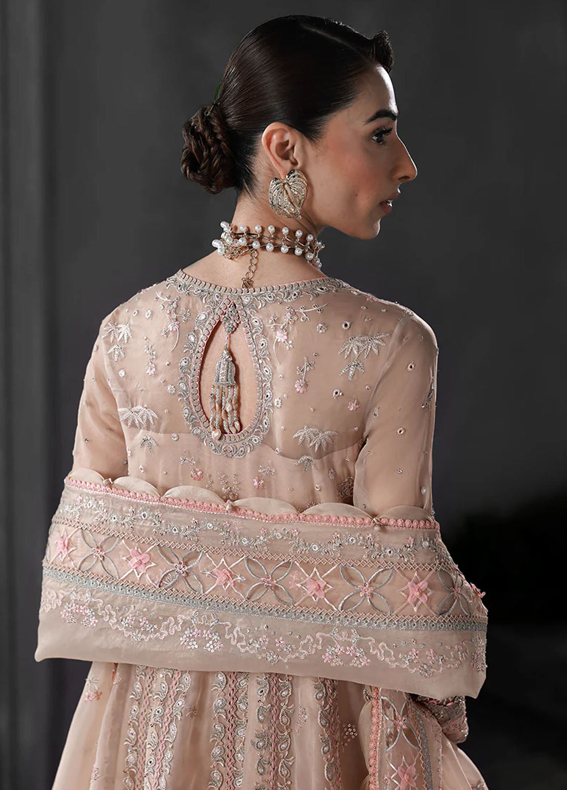 Elirah By Qalamkar Embroidered Organza 3 Piece Unstitched Suit QLM25EF D-MF-01 LUSTRA Elirah By Qalamkar Embroidered Organza 3 Piece Unstitched Suit QLM25EF D-MF-01 LUSTRA