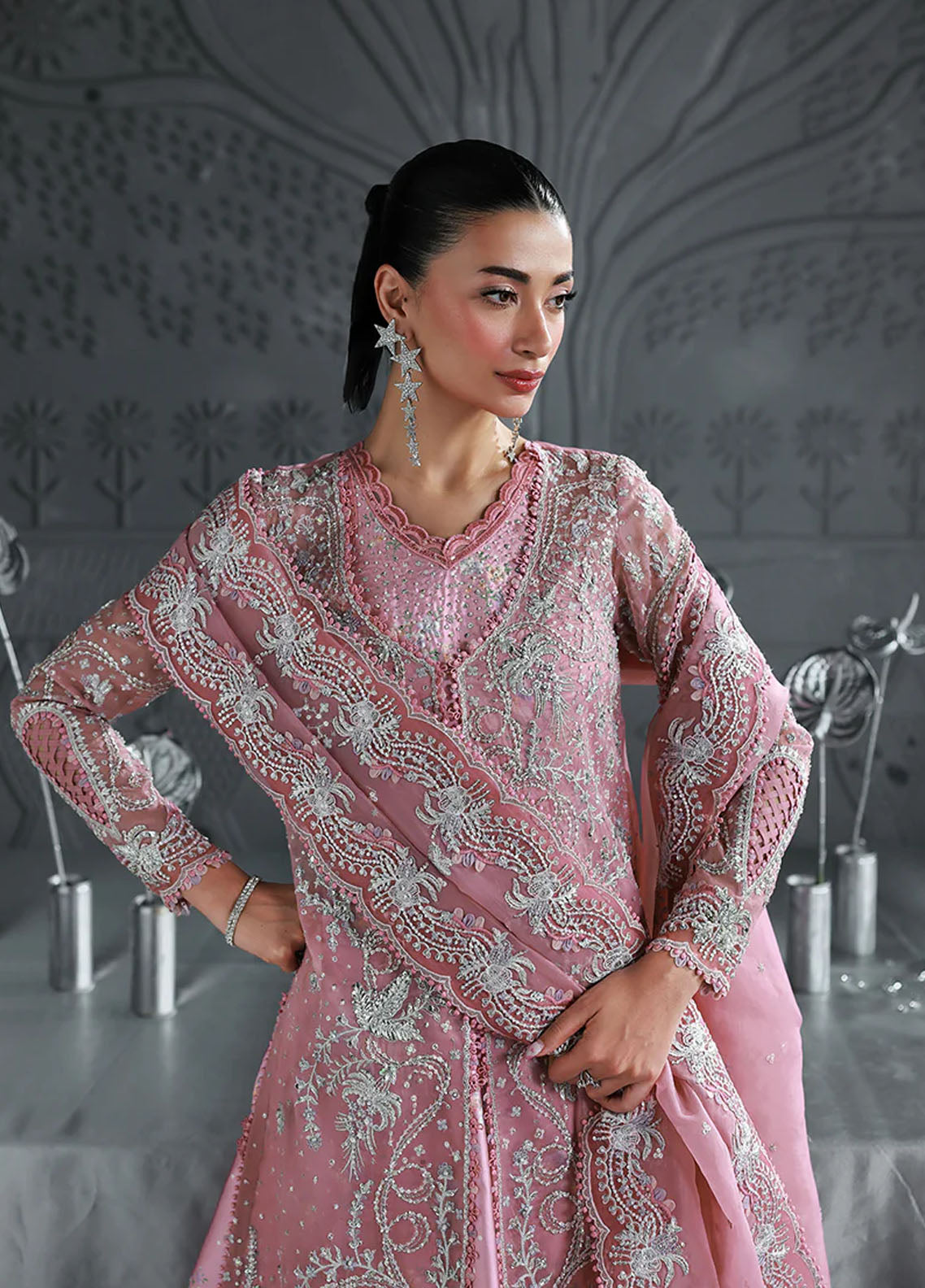 Elirah By Qalamkar Embroidered Organza 3 Piece Unstitched Suit QLM25EF D-MF-07 ROSALYN Elirah By Qalamkar Embroidered Organza 3 Piece Unstitched Suit QLM25EF D-MF-07 ROSALYN