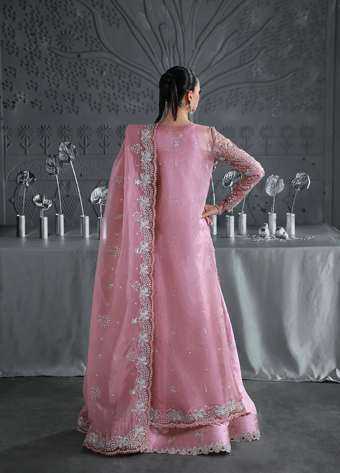 Elirah By Qalamkar Embroidered Organza 3 Piece Unstitched Suit QLM25EF D-MF-07 ROSALYN Elirah By Qalamkar Embroidered Organza 3 Piece Unstitched Suit QLM25EF D-MF-07 ROSALYN