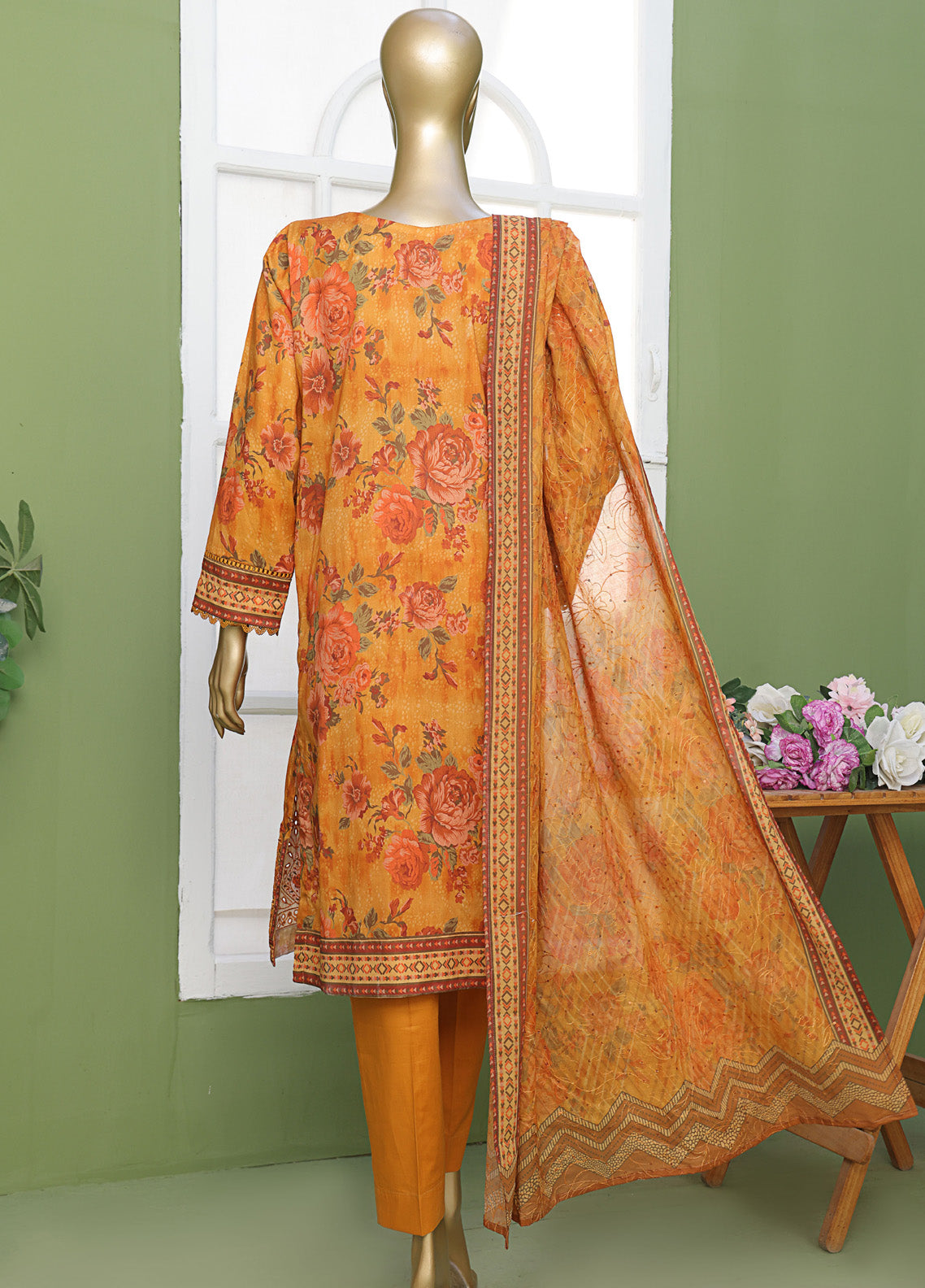 Elite By HZ Textile Embroidered Lawn 3 Piece Unstitched Suit HZ25E EC-212 Elite By HZ Textile Embroidered Lawn 3 Piece Unstitched Suit HZ25E EC-212