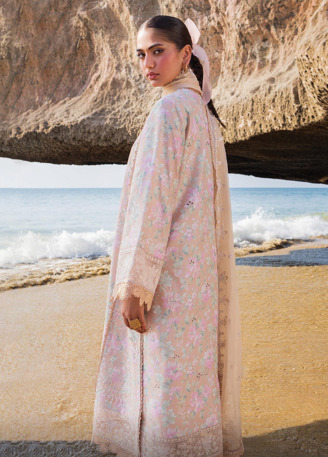 Endless By Afrozeh Embroidered Lawn 3 Piece Unstitched Suit AF25ES D-04 ZEPHYRIA Endless By Afrozeh Embroidered Lawn 3 Piece Unstitched Suit AF25ES D-04 ZEPHYRIA