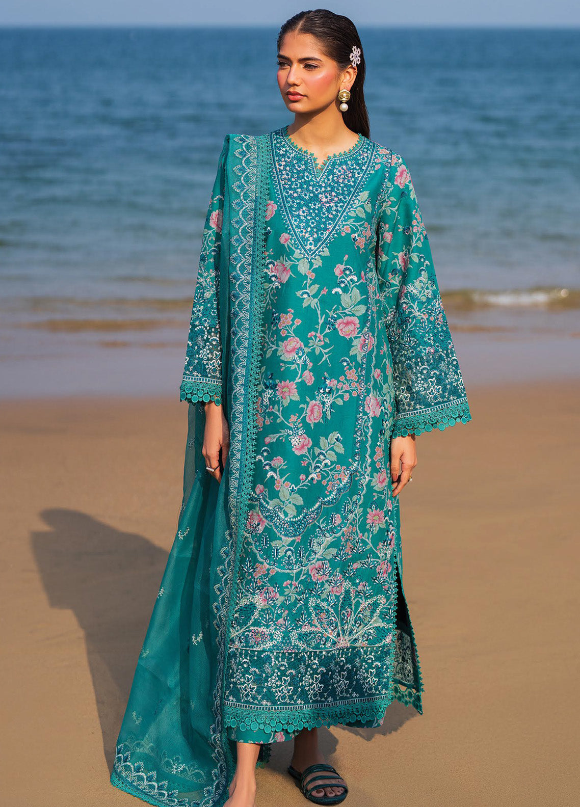 Endless By Afrozeh Embroidered Lawn 3 Piece Unstitched Suit AF25ES D-10 PLUSH Endless By Afrozeh Embroidered Lawn 3 Piece Unstitched Suit AF25ES D-10 PLUSH