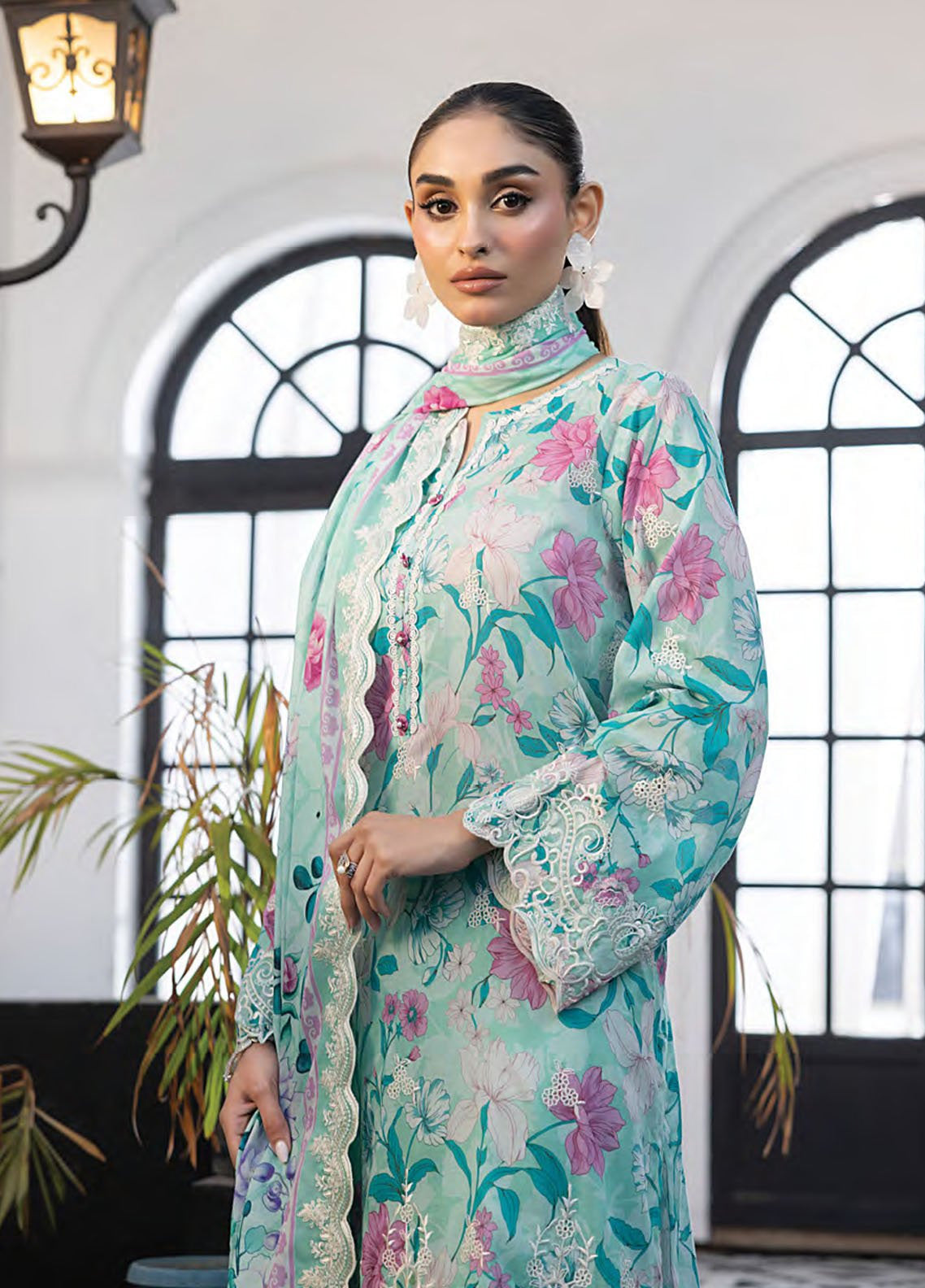 Essentials By LSM Lakhany Embroidered Lawn 3 Piece Unstitched Suit LSM25EEL LG-RL-0210 Essentials By LSM Lakhany Embroidered Lawn 3 Piece Unstitched Suit LSM25EEL LG-RL-0210
