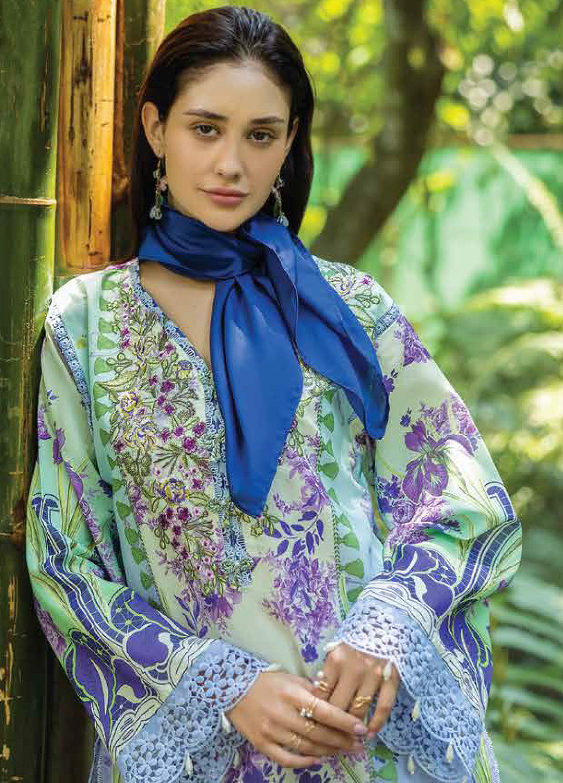 Ethereal Bloom By Roheenaz Embroidered Lawn 3 Piece Unstitched Suit RNZ25EB D-RNZ-06B FLORISSE Ethereal Bloom By Roheenaz Embroidered Lawn 3 Piece Unstitched Suit RNZ25EB D-RNZ-06B FLORISSE