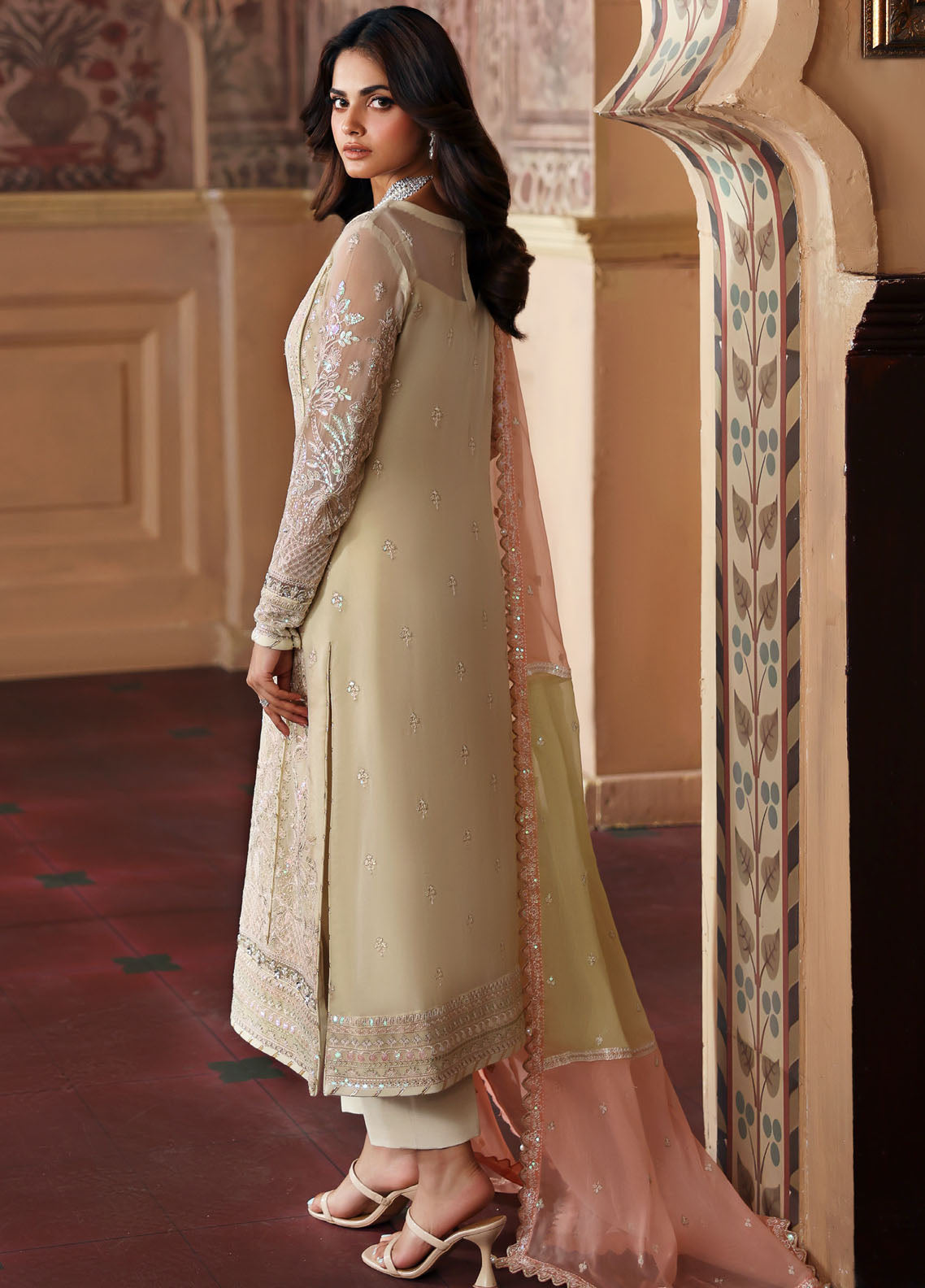 Evayna By Gulaal Embroidered Chiffon 3 Piece Unstitched Suit GL25EEC D-03 FAREYAH Evayna By Gulaal Embroidered Chiffon 3 Piece Unstitched Suit GL25EEC D-03 FAREYAH