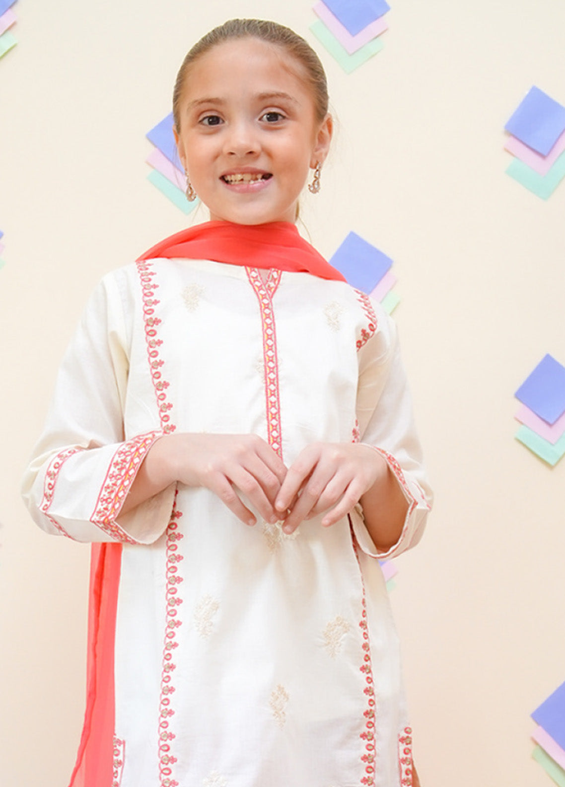 Farshi By Shanzey Embroidered Lawn Cotton Suits Stitched 3 Piece For Girls S25FLE SHK-4432 Farshi By Shanzey Embroidered Lawn Cotton Suits Stitched 3 Piece For Girls S25FLE SHK-4432