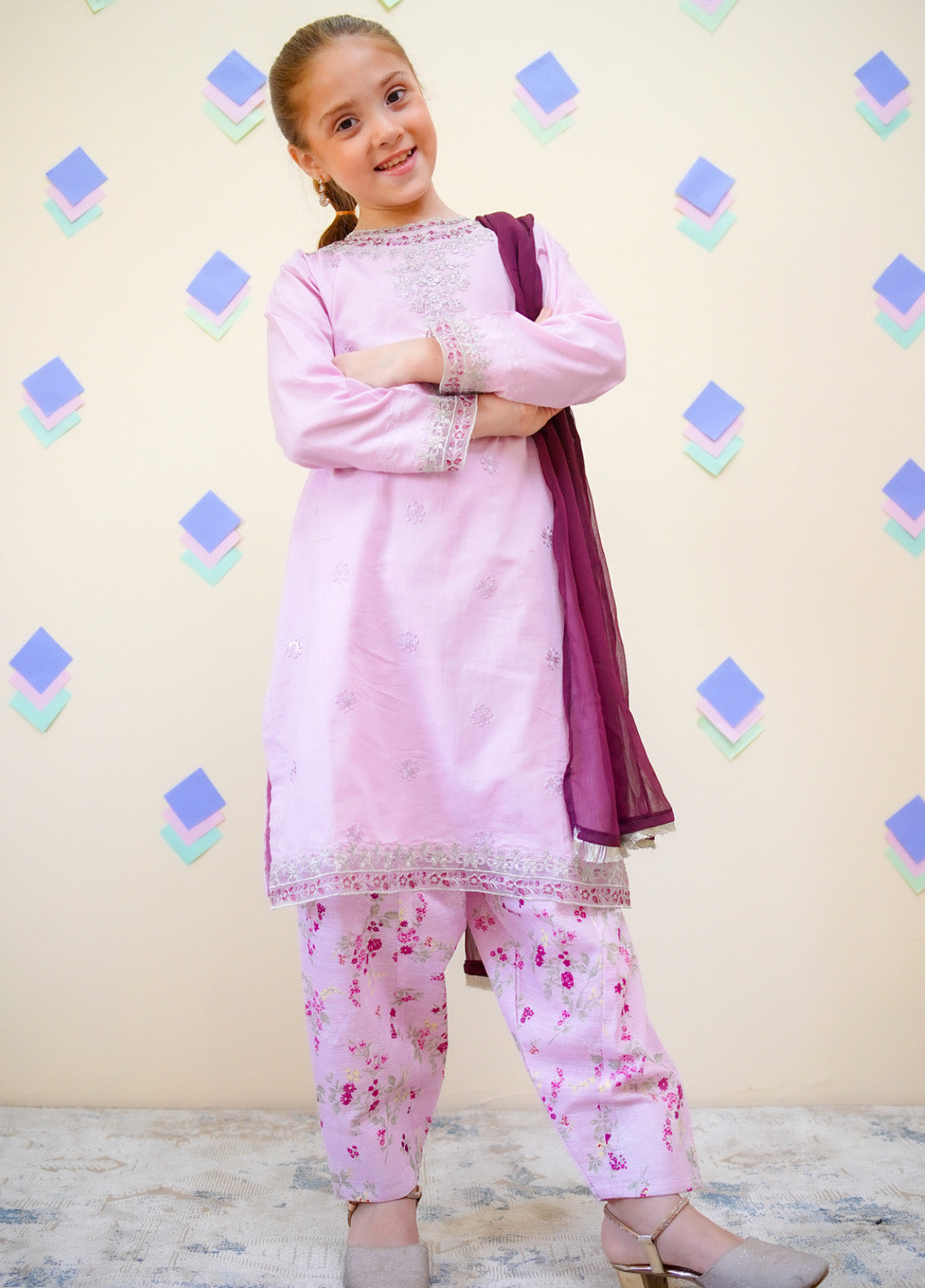 Farshi By Shanzey Embroidered Lawn Cotton Suits Stitched 3 Piece For Girls S25FLE SHK-4433 Farshi By Shanzey Embroidered Lawn Cotton Suits Stitched 3 Piece For Girls S25FLE SHK-4433