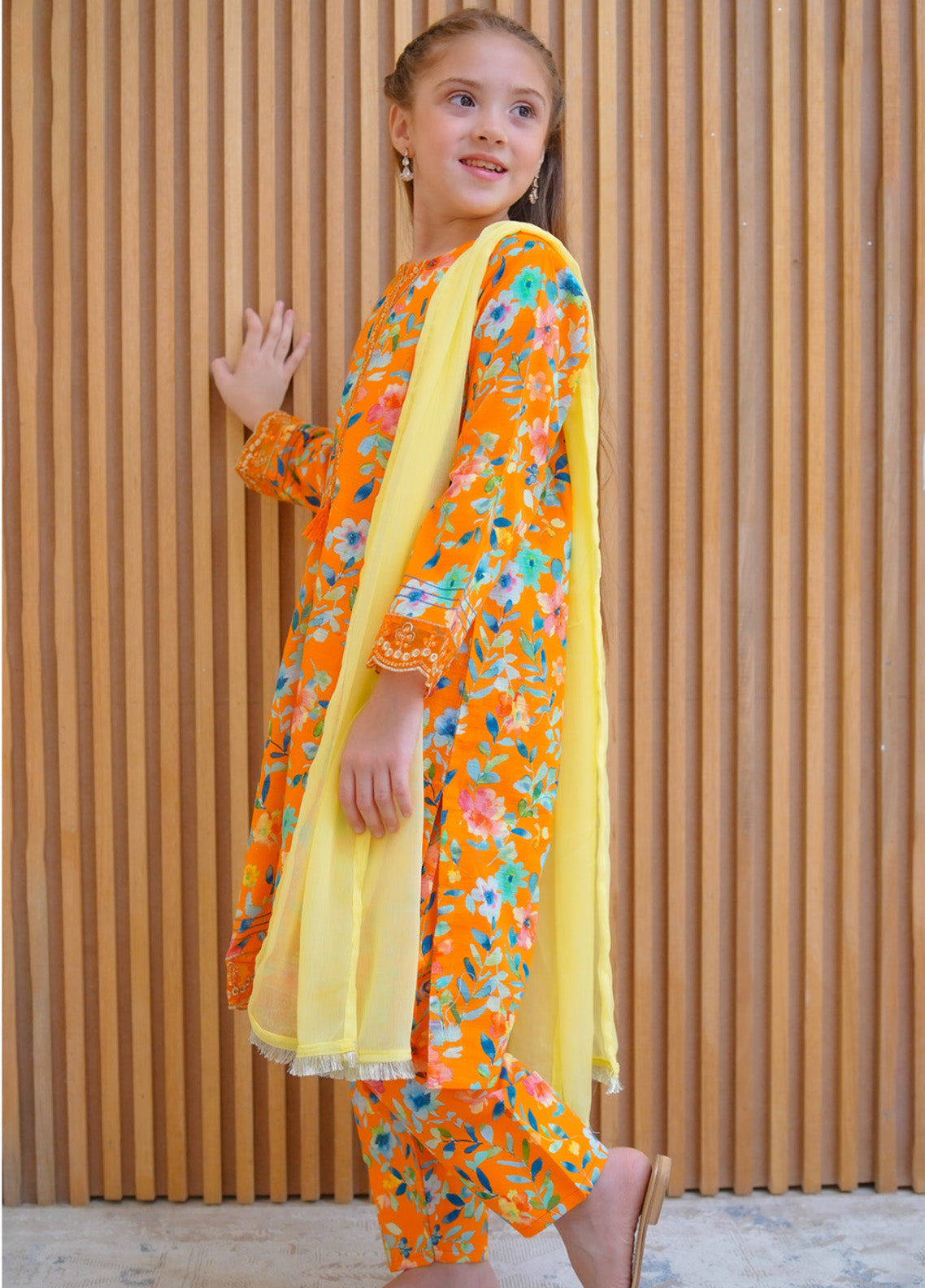 Farshi By Shanzey Embroidered Lawn Suits Stitched 3 Piece For Girls S25FLE SHK-4421 Farshi By Shanzey Embroidered Lawn Suits Stitched 3 Piece For Girls S25FLE SHK-4421