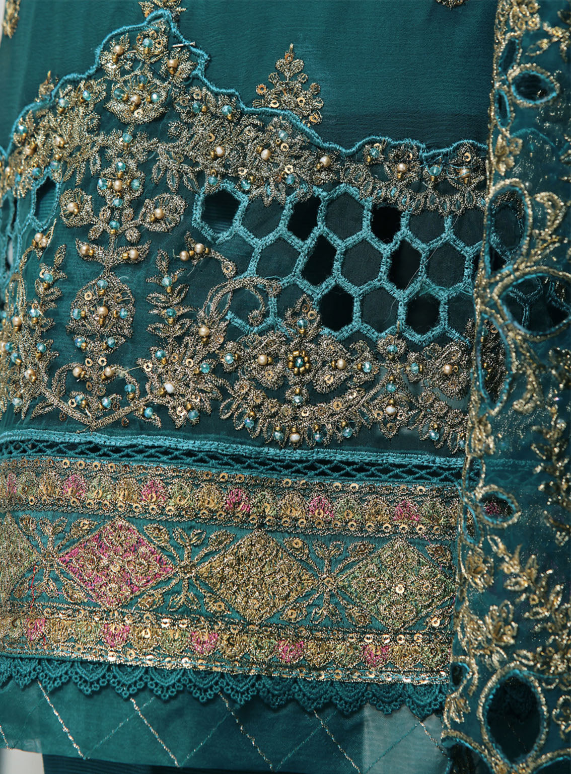 Fasaane By HZ Textile Embroidered Chiffon 3 Piece Stitched Suit HZ24FV5 HZK-173 ZC Fasaane By HZ Textile Embroidered Chiffon 3 Piece Stitched Suit HZ24FV5 HZK-173 ZC