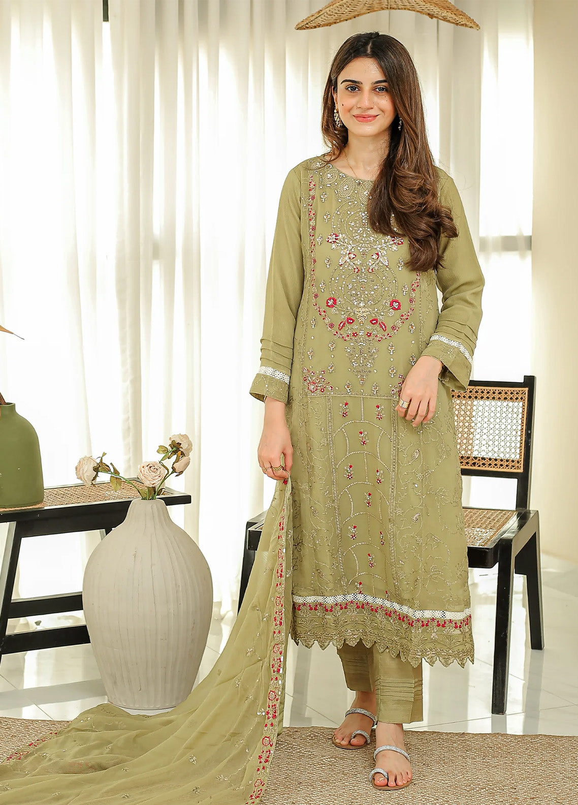 Fasana-E-Ishq By Rangeen Embroidered Chiffon 3 Piece Stitched Suit RN25FEI D-INARA Fasana-E-Ishq By Rangeen Embroidered Chiffon 3 Piece Stitched Suit RN25FEI D-INARA