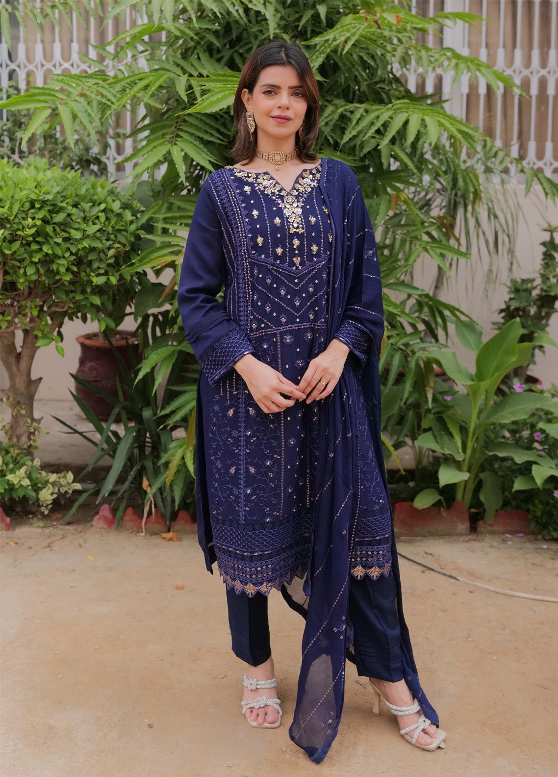 Fasana-E-Ishq By Rangeen Embroidered Chiffon 3 Piece Stitched Suit RN25FEI D-JAHANARA Fasana-E-Ishq By Rangeen Embroidered Chiffon 3 Piece Stitched Suit RN25FEI D-JAHANARA