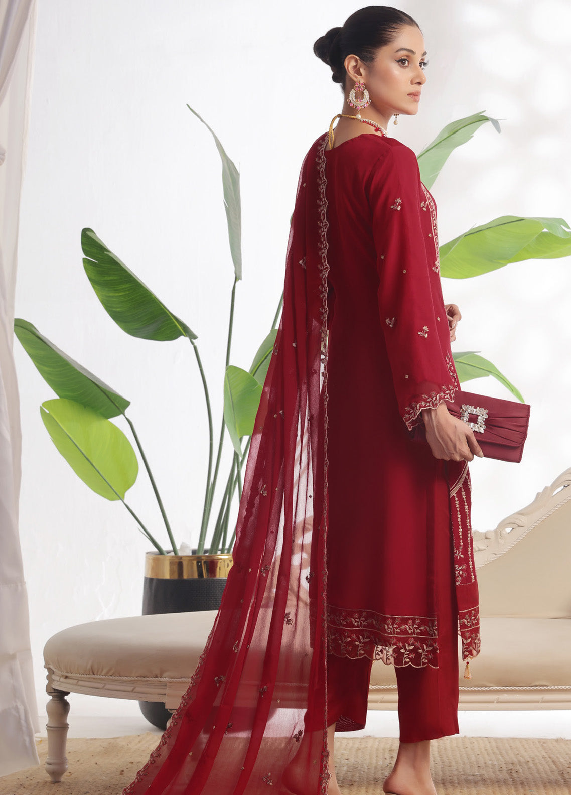 Fleur By Soghat Creation Embroidered Chiffon 3 Piece Unstitched Suit SC25FV2 D-03 Fleur By Soghat Creation Embroidered Chiffon 3 Piece Unstitched Suit SC25FV2 D-03