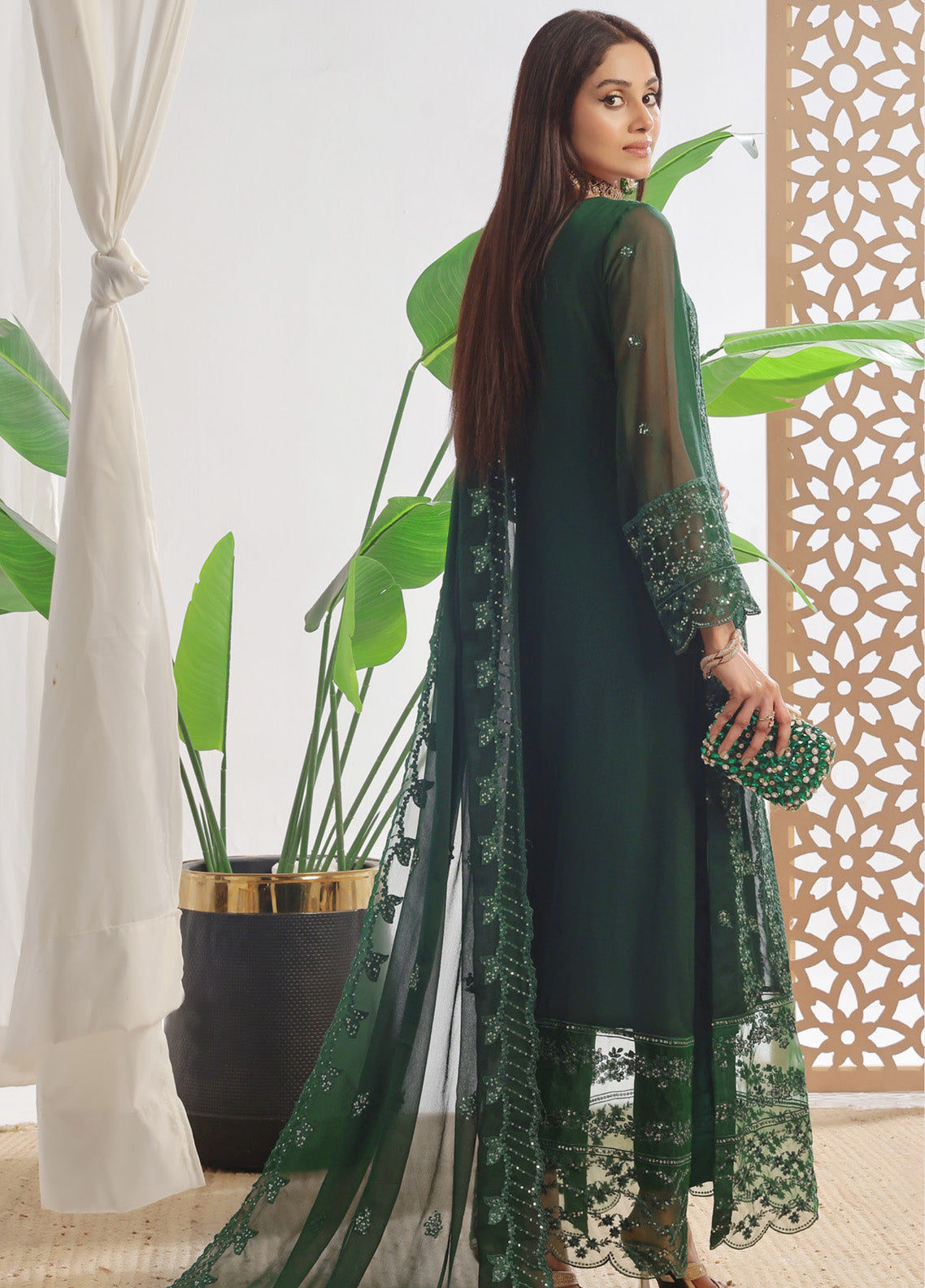 Fleur By Soghat Creation Embroidered Chiffon 3 Piece Unstitched Suit SC25FV2 D-05 Fleur By Soghat Creation Embroidered Chiffon 3 Piece Unstitched Suit SC25FV2 D-05