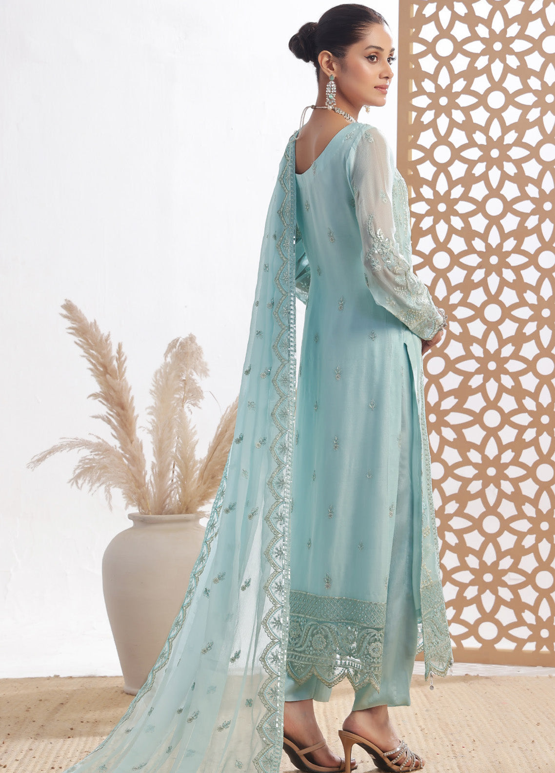 Fleur By Soghat Creation Embroidered Chiffon 3 Piece Unstitched Suit SC25FV2 D-08 Fleur By Soghat Creation Embroidered Chiffon 3 Piece Unstitched Suit SC25FV2 D-08