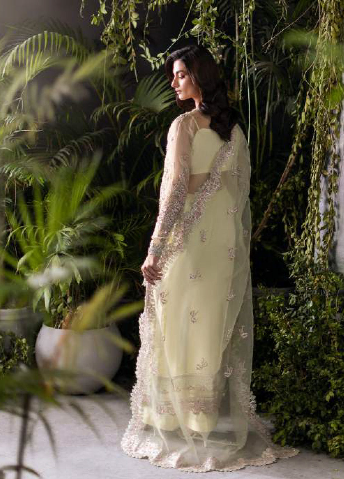 Fleurie By Saad Shaikh Embroidered Organza 3 Piece Unstitched Suit SSK25FV3 D-1007 LUNA Fleurie By Saad Shaikh Embroidered Organza 3 Piece Unstitched Suit SSK25FV3 D-1007 LUNA