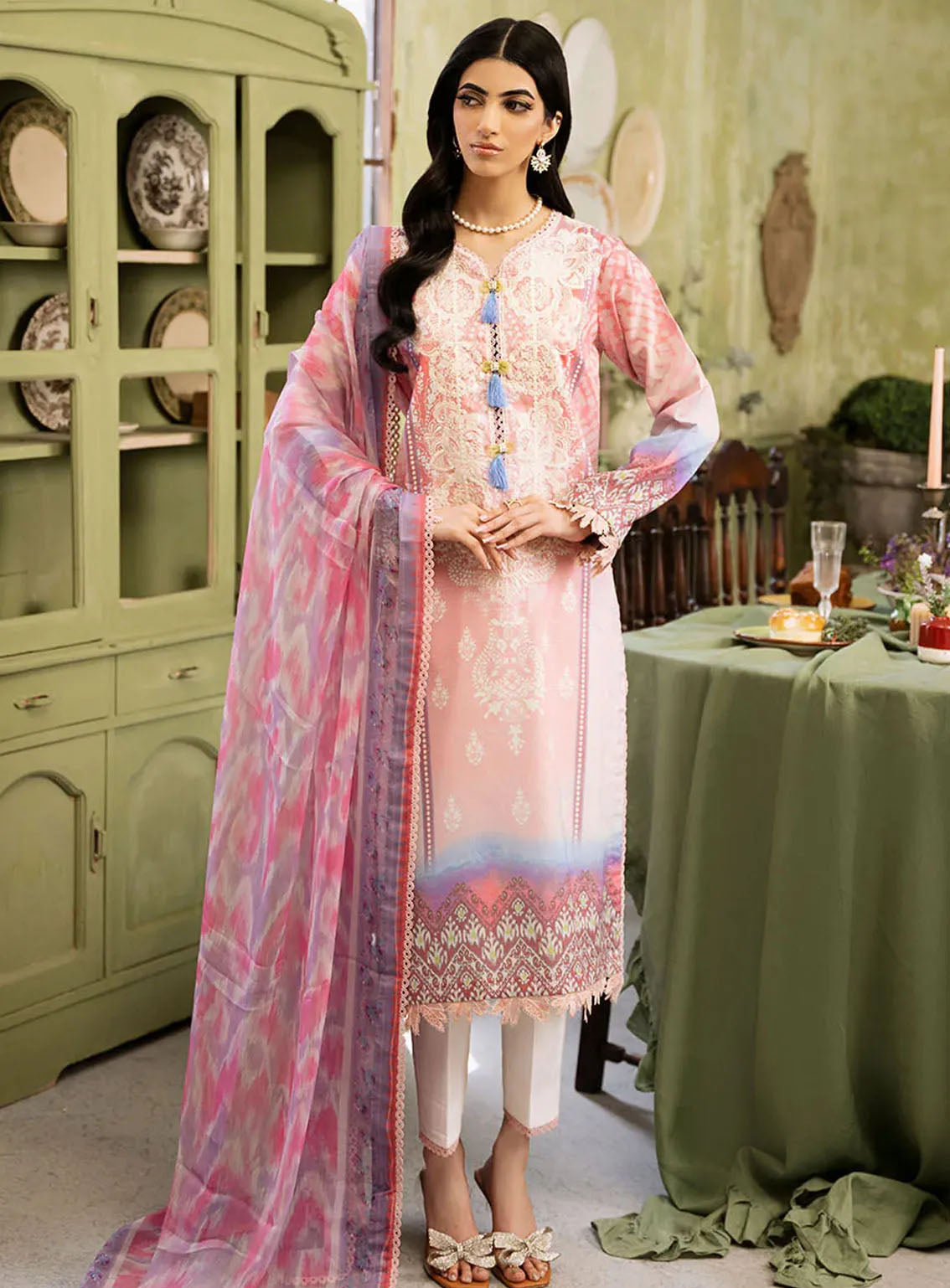 Flora By Roheenaz Embroidered Lawn 3 Piece Unstitched Suit RNZ24F RNP-01A AMARA Flora By Roheenaz Embroidered Lawn 3 Piece Unstitched Suit RNZ24F RNP-01A AMARA