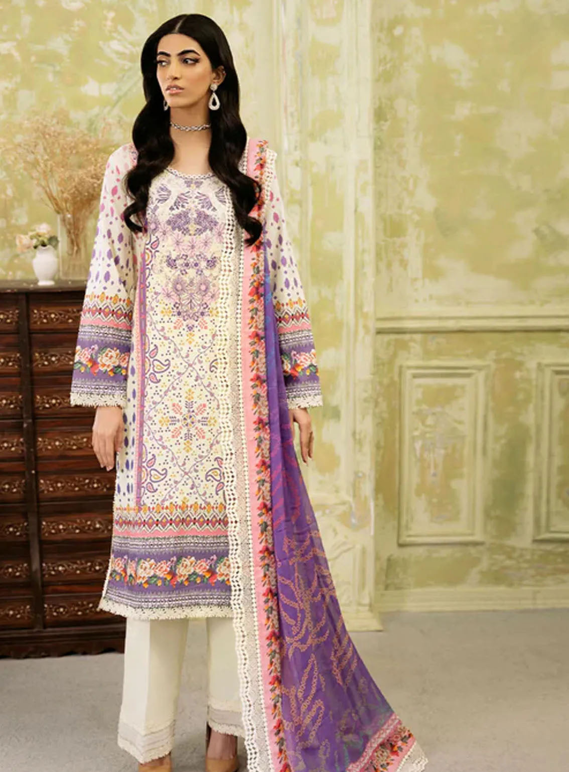 Flora By Roheenaz Embroidered Lawn 3 Piece Unstitched Suit RNZ24F RNP-06B EVANGELINE Flora By Roheenaz Embroidered Lawn 3 Piece Unstitched Suit RNZ24F RNP-06B EVANGELINE