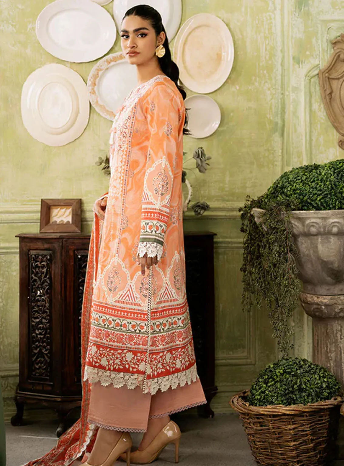 Flora By Roheenaz Embroidered Lawn 3 Piece Unstitched Suit RNZ24F RNP-07A CASCADE Flora By Roheenaz Embroidered Lawn 3 Piece Unstitched Suit RNZ24F RNP-07A CASCADE